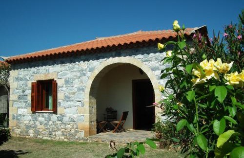 Lefktron House | Stoupa's Paradise