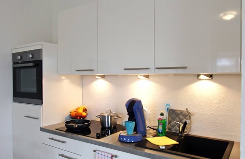 Hornum Apartment | STR/011a 'seal' - 'seal'