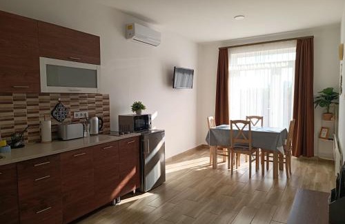 Poroszlo Apartment | Strand Vendégház