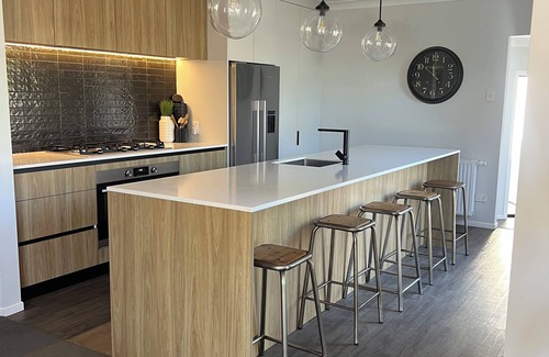 New Plymouth House | Strandon Large Family Home