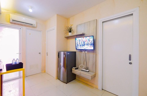 Rawasari Apartment | Strategic And Comfy 2Br At Green Pramuka City Apartment