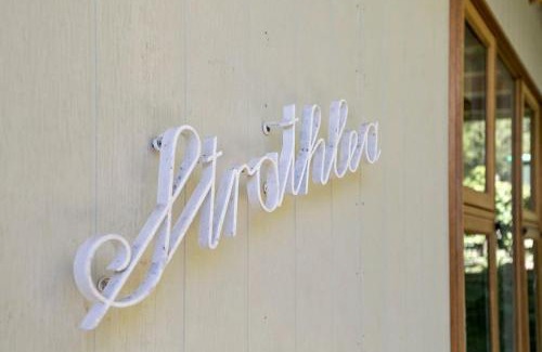 Lorne House | Strathlea