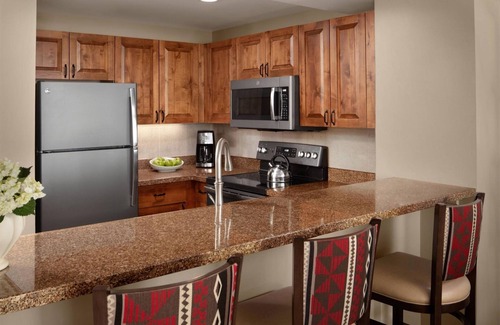 Vail Condo | Streamside 1BR in West Vail - shuttle to slopes, pool, gym, game room & more!