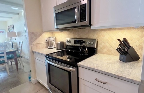 Nazareth Condo | STRESS Reducing Views, Beaches, FUN and Luxury amenities at Cloud Nine.