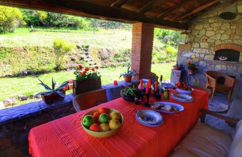 Ortignano Raggiolo House | Striking Farmhouse, Ortignano