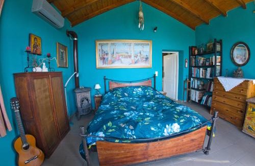 Voia House | Strongilos Homestay