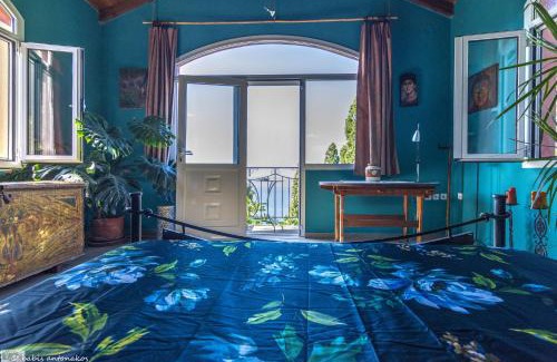 Voia House | Strongilos Homestay