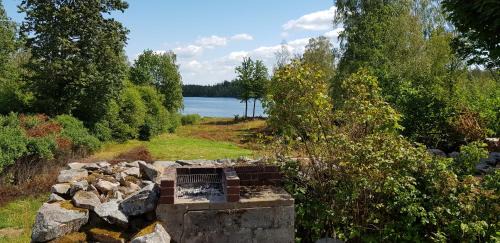 Lonsboda House | Strönhult farmhouse by the lake