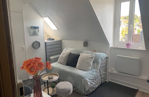 Ault Apartment | Studette ault center ville 200 metres from the beach