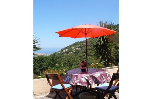 Santa-Reparata-di-Balagna Apartment | Studio in the Villa Sorbo