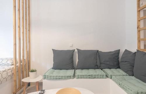 Aigaleo Apartment | studio 10min from Monastiraki Athens