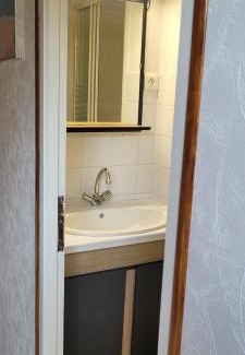 Saint-Martin-des-Noyers Apartment | studio 20m