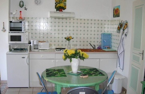Aytre Apartment | STUDIO 26M2 -Terrace - HEATED SWIMMING POOL - 4 mn BEACH -5 mn La ROCHELLE