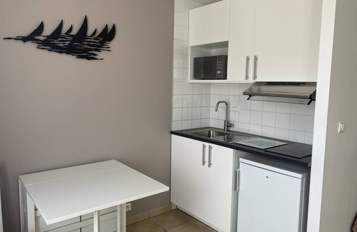 Saint-Marc-sur-Mer Apartment | Studio 300m Plage M Hulot, Chemin Côtier, Commerces - St Marc sur Mer