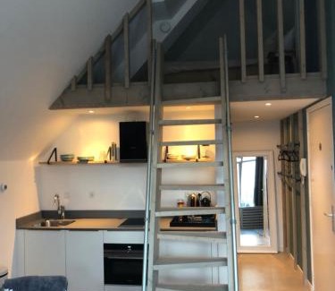 Scheveningen Badplaats Apartment | Studio 45D
