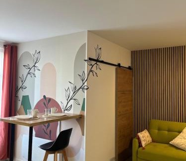 Downtown Le Havre Apartment | Studio 48