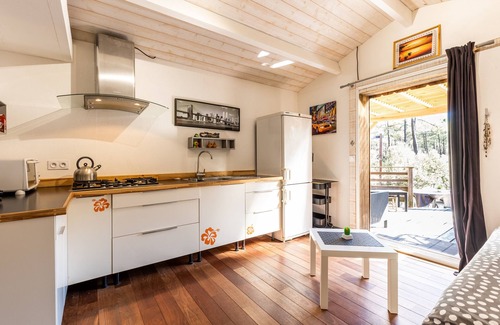 Carcans Plage Apartment | 'Studio 500m from Carcans Beach' with Garden & Wi-Fi