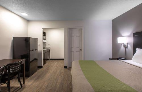 Conestee Hotel | Studio 6-Greenville, SC - I-85 Near Downtown