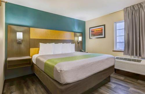 Lenexa Hotel | Studio 6 Lenexa - Overland Park