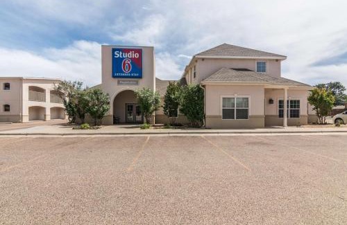 Lubbock Hotel | Studio 6-Lubbock, TX - Medical Center