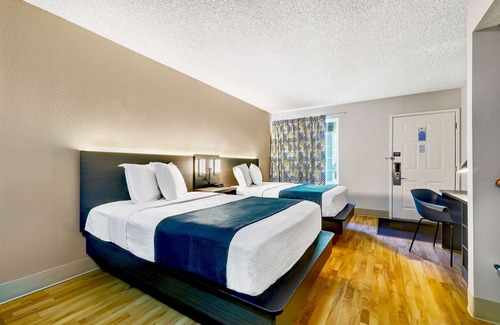 Mountlake Terrace Hotel | Studio 6 Mountlake Terrace, WA - Seattle