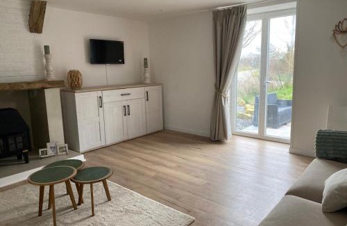 Brigueil-le-Chantre Apartment | Studio Apartment