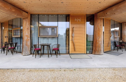 Rosenfeld Apartment | Studio Apartment '-5-die Fünf, 25qm' with Private Terrace, Shared Garden and Wi-Fi