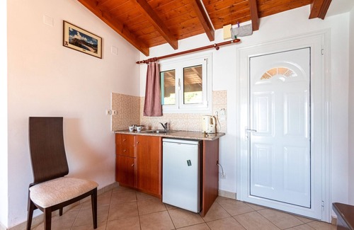 Parga Apartment | Studio Apartment 'Alex Bar Apartment 8' with Sea View, Wi-Fi and Air Conditioning