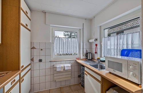 Albstadt Apartment | Studio Apartment 'Behrens-Reinke' with Private Terrace, Shared Garden and Wi-Fi