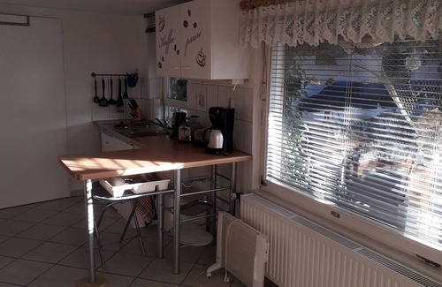 Dranske Apartment | Studio Apartment 'Ferienwohnungen Hiddenseeblick 3' with Sea View, Shared Terrace and Wi-Fi