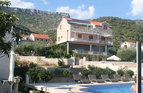 Bol Apartment | Studio apartment in Bol with Seaview, Balcony, Air condition, WIFI (3417-3)