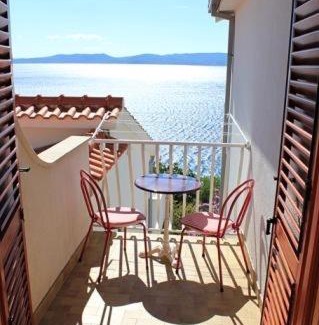 Pisak Apartment | Studio Apartment in Pisak with Sea View, Balcony, Air Conditioning, Wi-Fi (4722-3)