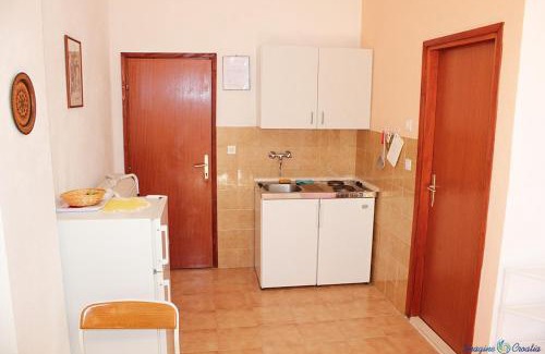 Pisak Apartment | Studio Apartment in Pisak with Sea View, Balcony, Air Conditioning, Wi-Fi (4722-3)