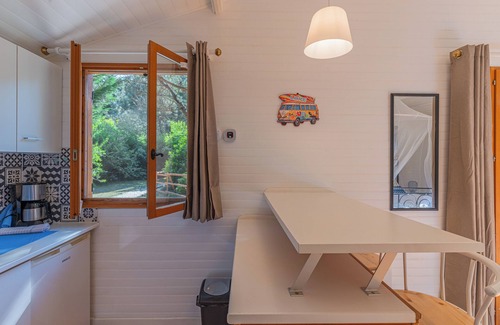 Saumos Apartment | Studio Apartment 'La Maisonnette En Bois' with Private Terrace and Private Garden