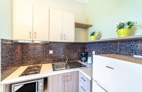 Agios Gordios Apartment | Studio Apartment "Mazis Studio B2" with Sea View, Balcony & Wi-Fi