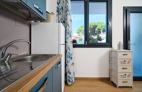 Follonica Apartment | Studio Apartment 'Monoucce' with Wi-Fi and Air Conditioning
