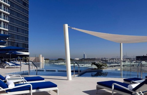 Dubai Media City Apartment | Studio Apartment Near The Media Lounge Palm Ab