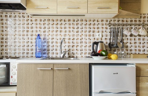 Kaminarata Apartment | Studio Apartment 'Paradiso Verde 2' with Sea View, Wi-Fi and Air Conditioning