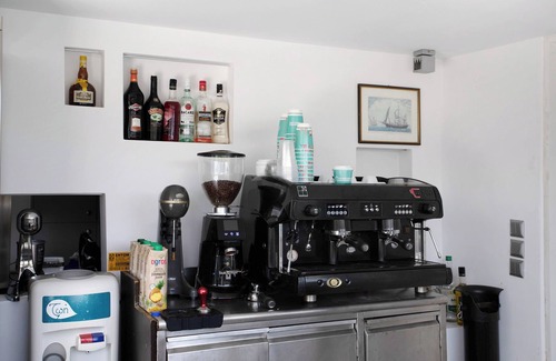Alikanas Apartment | Studio Apartment "Villa Dionysia S8" with Shared Pool, Shared Terrace & Wi-Fi