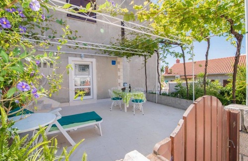 Postira Apartment | Studio apartment with terrace sea view