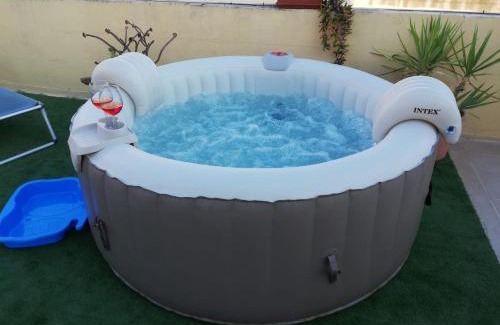 Mosta Apartment | Studio apartment with private terrace, Jacuzzi & views