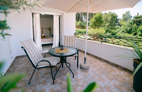 Ulcinj Apartment | Studio Apartment with Terrace overlooking the sea