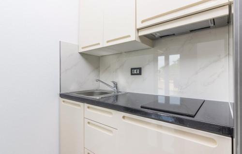 Funtana Apartment | Studio Apartments Funtana with pool
