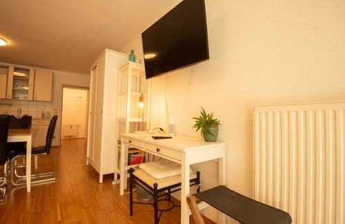 Geidorf Apartment | Studio Appartement near the hospital with garden access