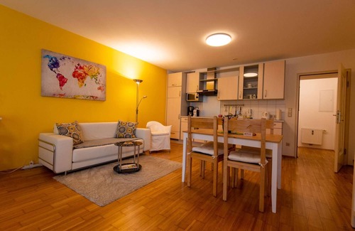 Geidorf Apartment | Studio Appartement near the hospital with garden access