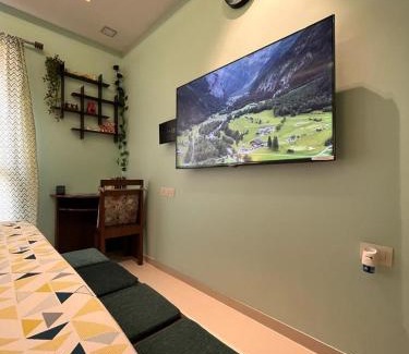 Chicalim Apartment | Studio Apt with Rooftop Panoramic views @ Dabolim