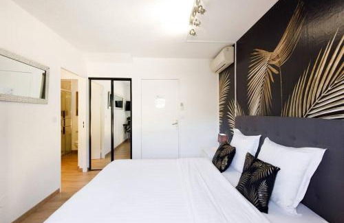 Eze Apartment | Studio au calme, avec terrasse et parking à Eze village