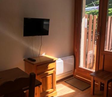 Val Claret Apartment | studio au Hameau de Borsat avec parking !