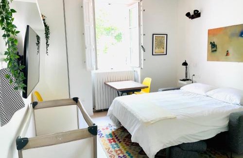 Marly-le-Roi Apartment | Studio au vieux Marly-le-Roi - Bien equipé - Matelas de qualité - 7min du Train vers Paris