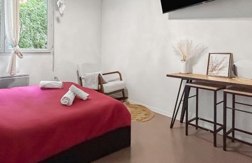 Saint Clair Apartment | Studio Aux Portes de Lyon